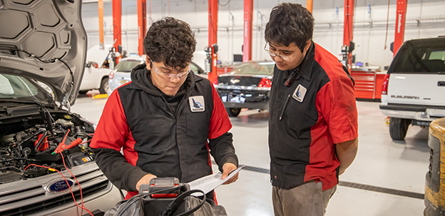 Automotive students in lab